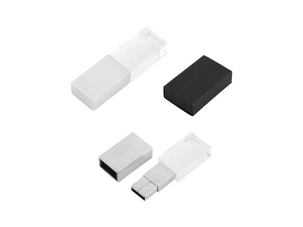 8 GB KRİSTAL USB BELLEK